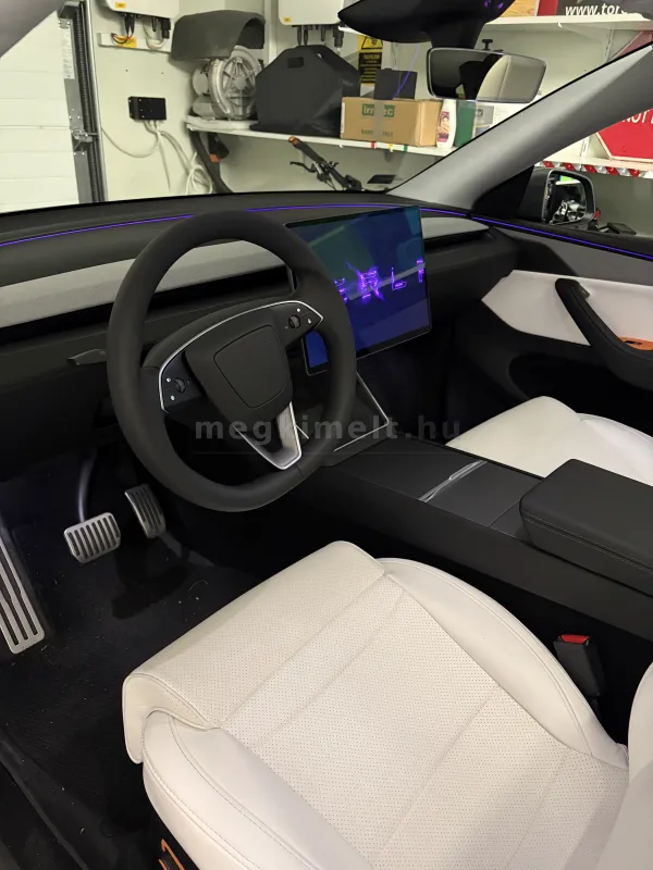 Tesla Model Y 2026