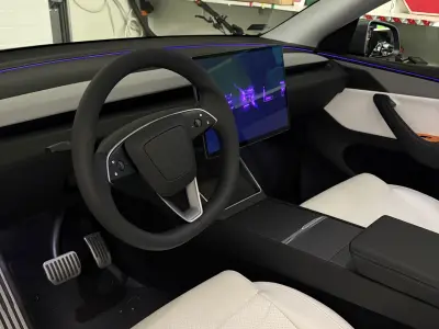 Tesla Model Y 2026 (miniatűr)
