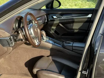 Porsche Panamera 2014 (miniatűr)