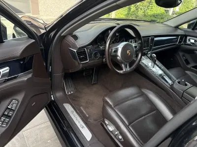 Porsche Panamera 2014 (miniatűr)