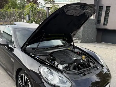 Porsche Panamera 2014 (miniatűr)