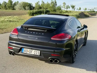 Porsche Panamera 2014 (miniatűr)