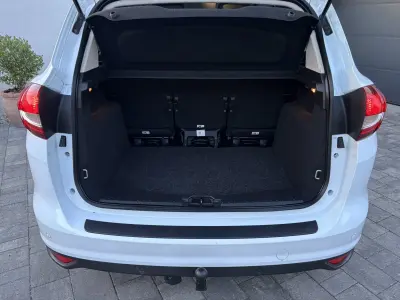 Ford C-Max 2015 (miniatűr)