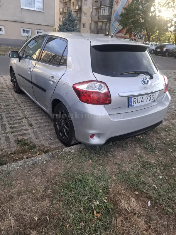 Toyota Auris 2011