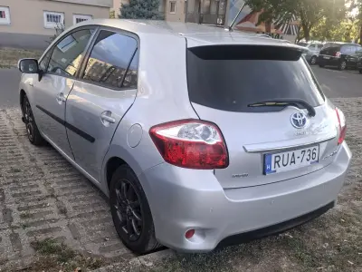 Toyota Auris 2011 (miniatűr)