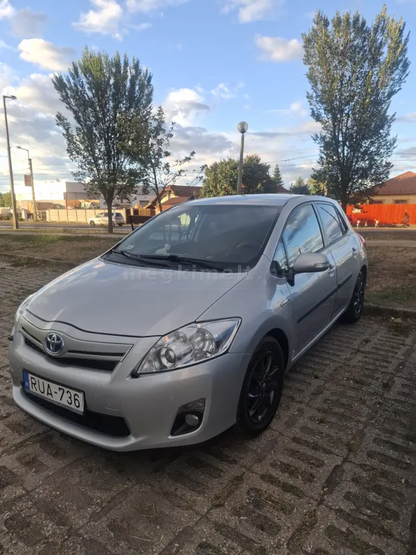 Toyota Auris 2011