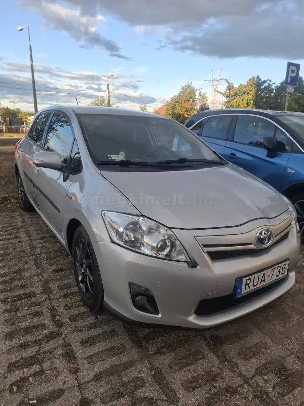 Toyota Auris 2011