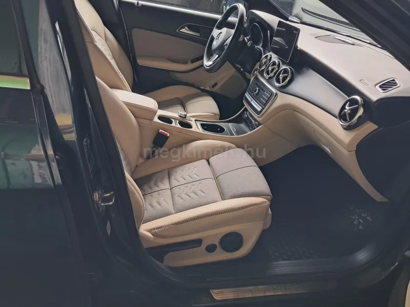 Mercedes-Benz GLA 220 2019