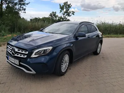 Mercedes-Benz GLA 220 4 Matic