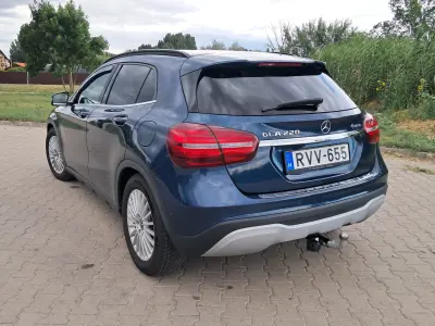 Mercedes-Benz GLA 220 2019 (miniatűr)