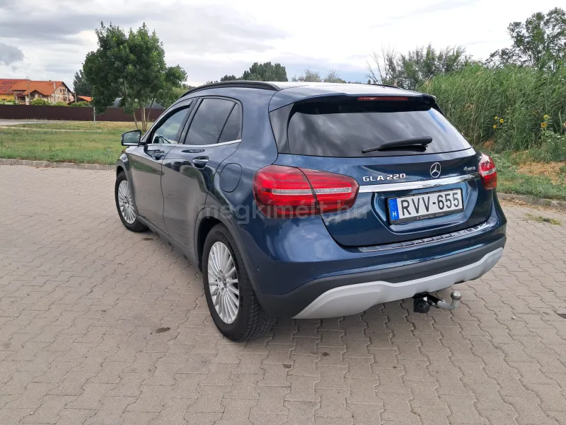 Mercedes-Benz GLA 220 2019