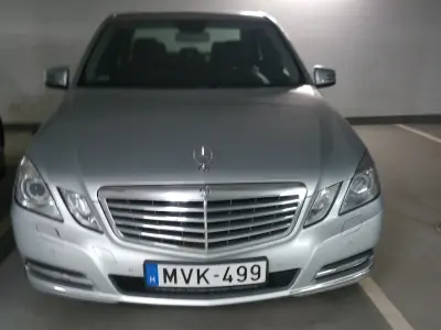 Mercedes-Benz E 220