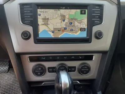 Volkswagen Passat Variant 2015 (miniatűr)