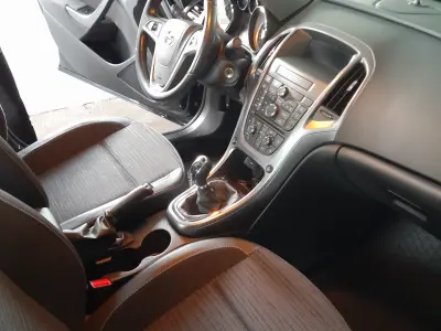 Opel Astra 2018 (miniatűr)