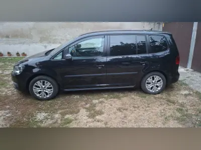 Volkswagen Touran 2010 (miniatűr)