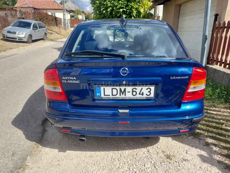 Opel Astra 2008