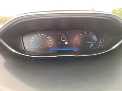 Peugeot 5008 2019 (miniatűr)