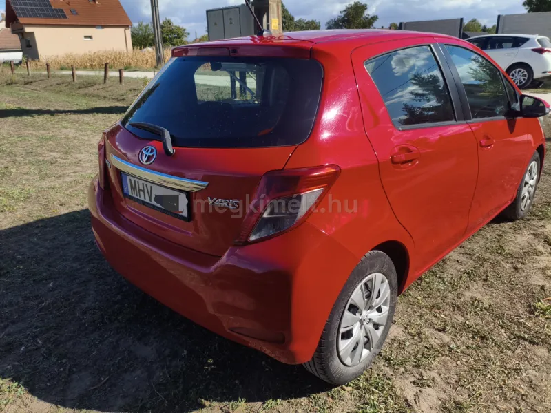 Toyota Yaris 2012