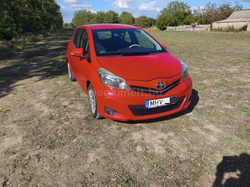 Toyota Yaris 2012