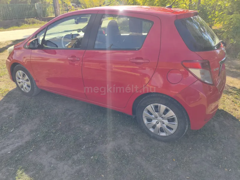 Toyota Yaris 2012