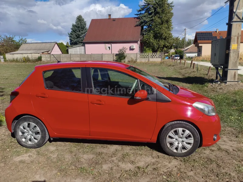 Toyota Yaris 2012
