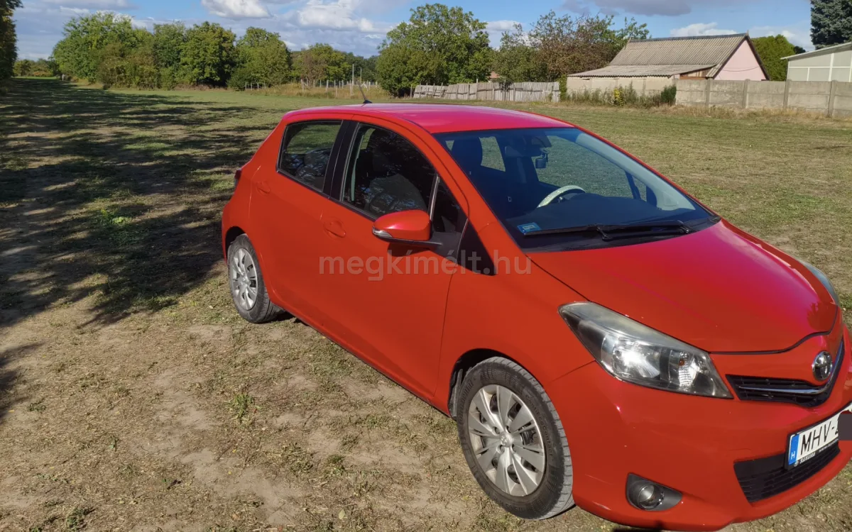 Toyota Yaris 2012