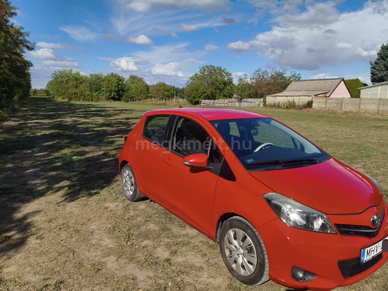 Toyota Yaris 2012