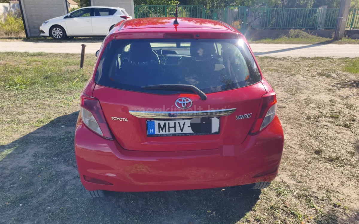 Toyota Yaris 2012
