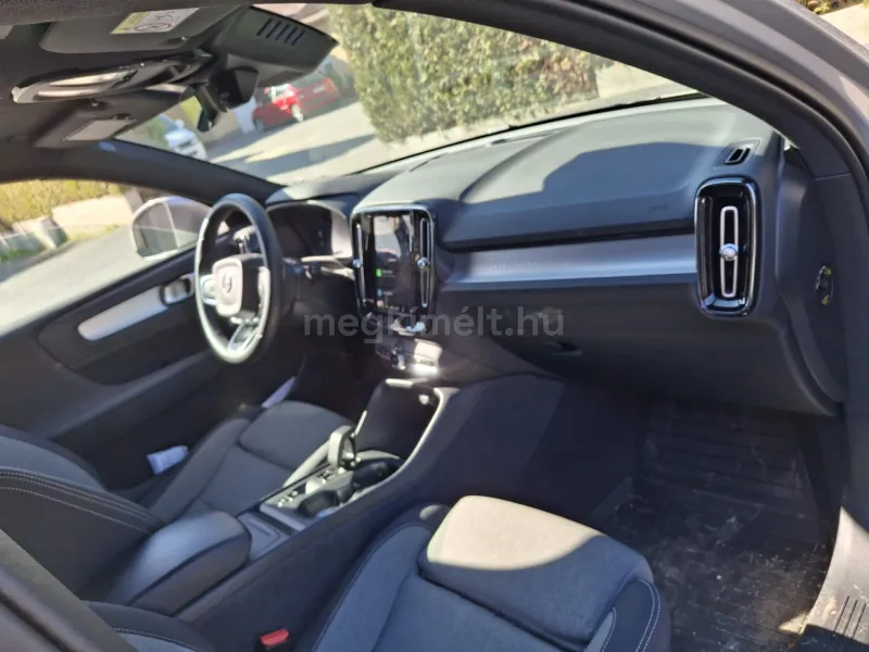 Volvo XC40 2023