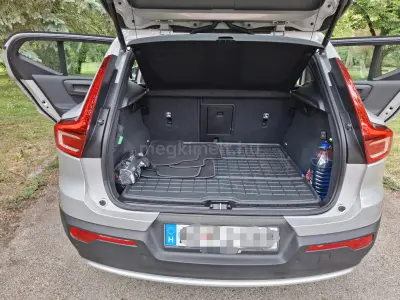 Volvo XC40 2023 (miniatűr)