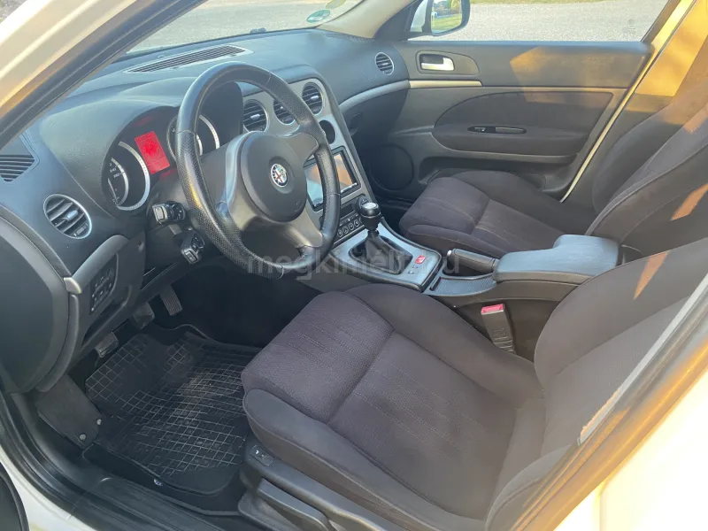 Alfa Romeo 159