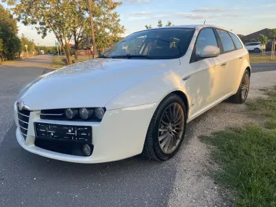Alfa Romeo 159 (miniatűr)