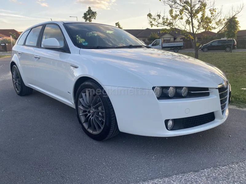 Alfa Romeo 159