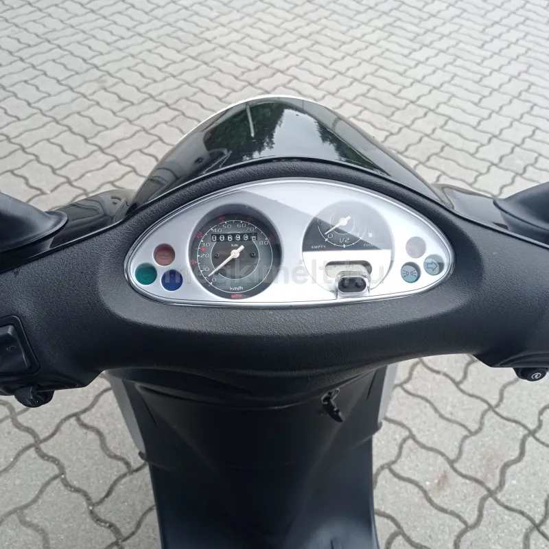 Piaggio Egyéb 2010