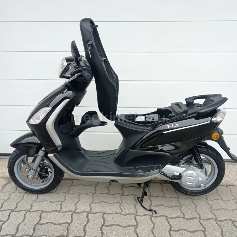 Piaggio Egyéb 2010