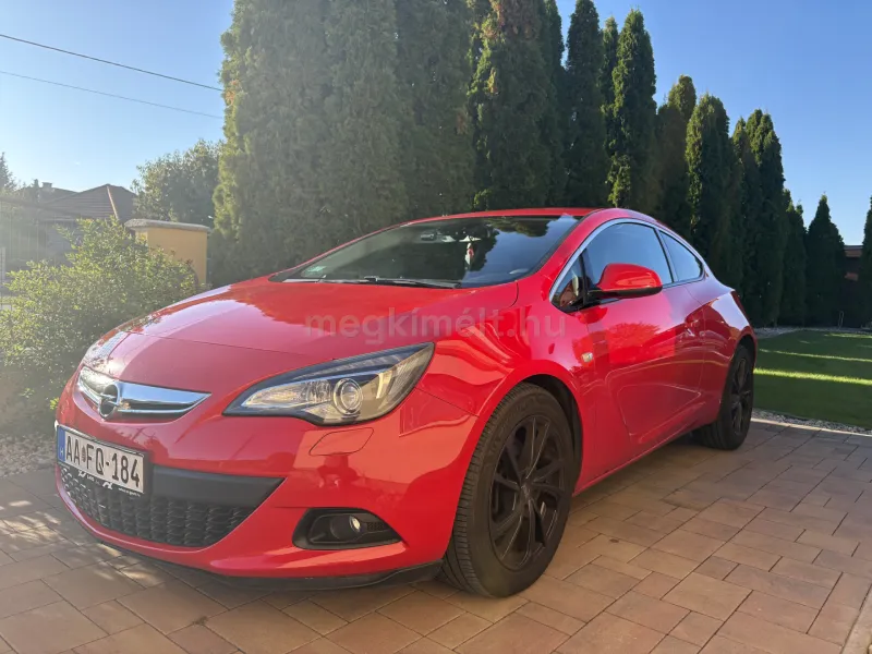 Opel Astra 2012