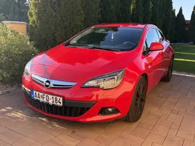 Opel Astra J GTC