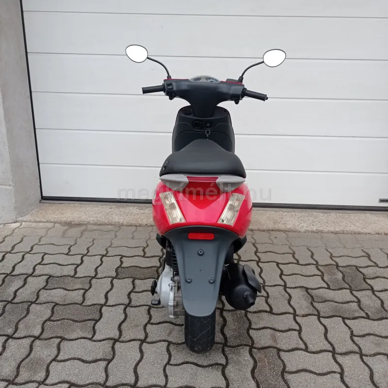 Piaggio Egyéb 2003