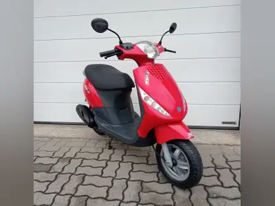 Piaggio Egyéb 2003 (miniatűr)