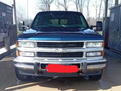 Chevrolet Suburban 1997 (miniatűr)