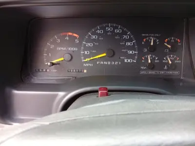 Chevrolet Suburban 1997 (miniatűr)