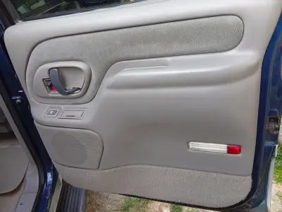 Chevrolet Suburban 1997 (miniatűr)