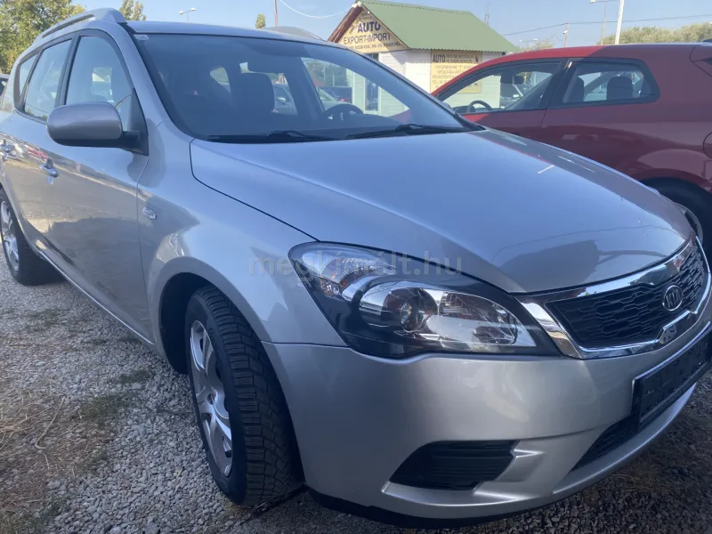 Kia cee'd Sportswagon 2012