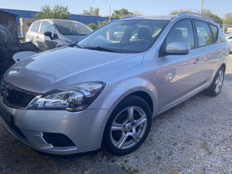 Kia cee'd Sportswagon 2012