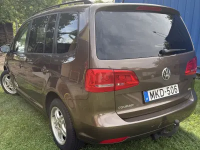 Volkswagen Touran 2013 (miniatűr)