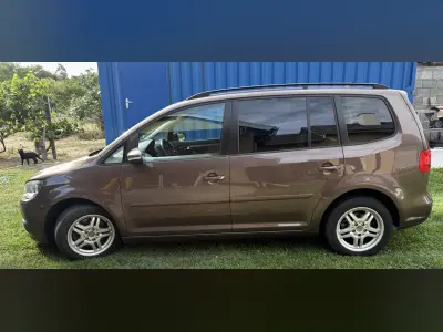Volkswagen Touran 2013 (miniatűr)