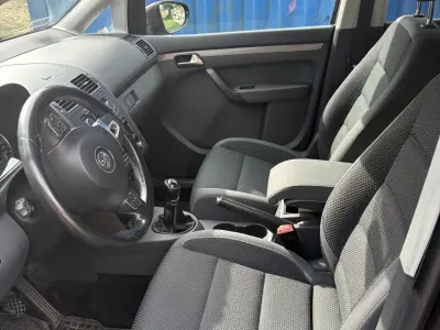 Volkswagen Touran 2013 (miniatűr)