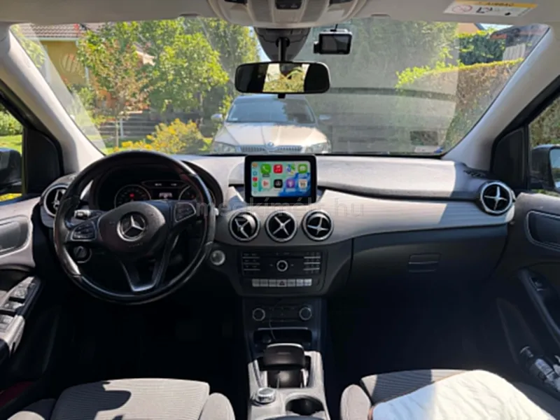 Mercedes-Benz B 180 2017