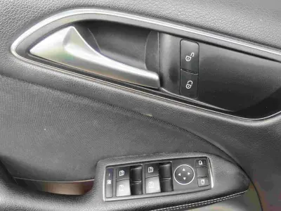 Mercedes-Benz B 180 2017 (miniatűr)