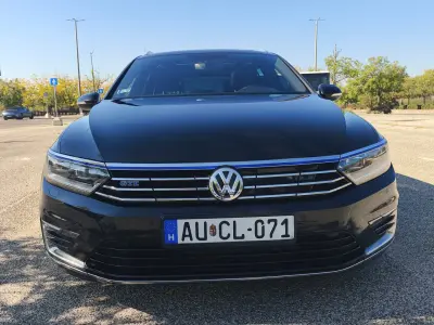 Volkswagen Passat Variant 2016 (miniatűr)